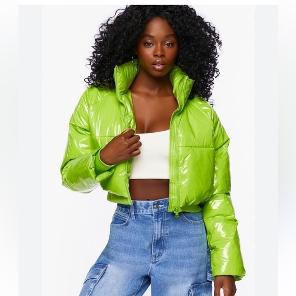 Forever 21 women’s pistachio puffer jacket Size medium - Picture 1 of 10